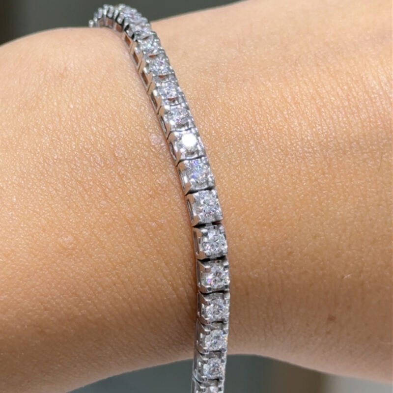 Daya Diamonds - Daya diamonds,Pırlanta Yüzük,Pırlanta Bileklik,Pırlanta Kolye,Pırlanta Küpe,Alyans,Pırlanta Set