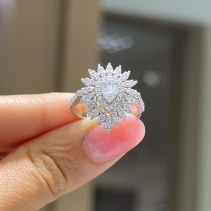 1,05 Karat Fantezi Baget Pırlanta Yüzük - Baget Pırlanta Yüzük