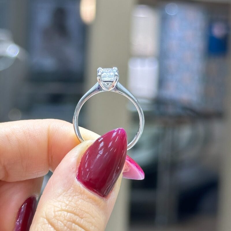 Daya Diamonds - Daya diamonds,Pırlanta Yüzük,Pırlanta Bileklik,Pırlanta Kolye,Pırlanta Küpe,Alyans,Pırlanta Set